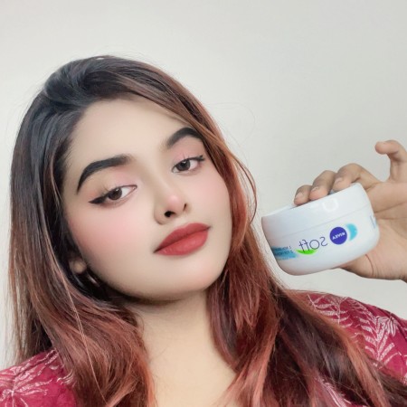 Nivea Soft Light Moisturising Cream-200ml