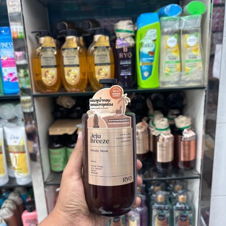 Ryo Hair Loss Expert Care Shampoo Jeju Breeze Woody Musk 585 Ml