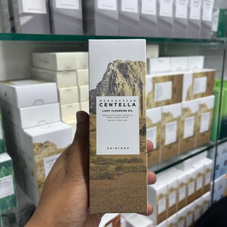 SKIN1004 Madagascar Centella Light Cleansing Oil 200ml